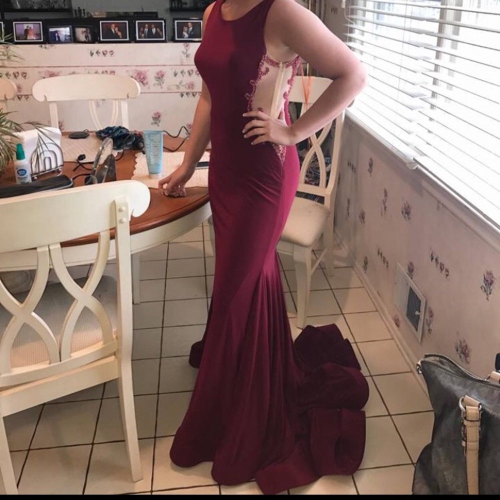 PROM DRESS - Picture 2 of 4